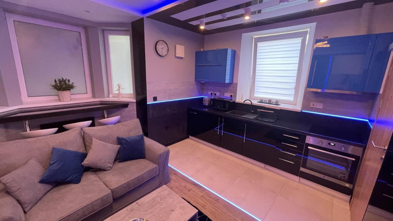 #1 Tgha Luxury Studio Apartment In 애슬론 외부 사진